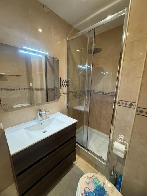 Piso Cerca Al Centro De Madrid San Luciano Leilighet Eksteriør bilde